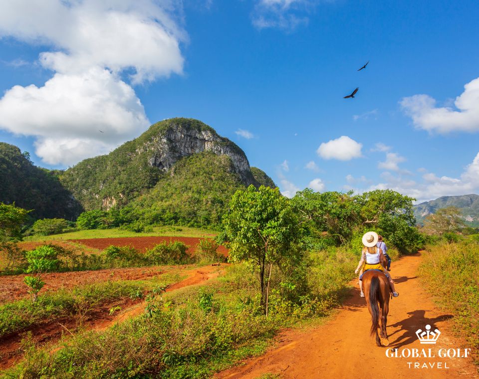 Thước phim về Cuba của Loan Tour Golf