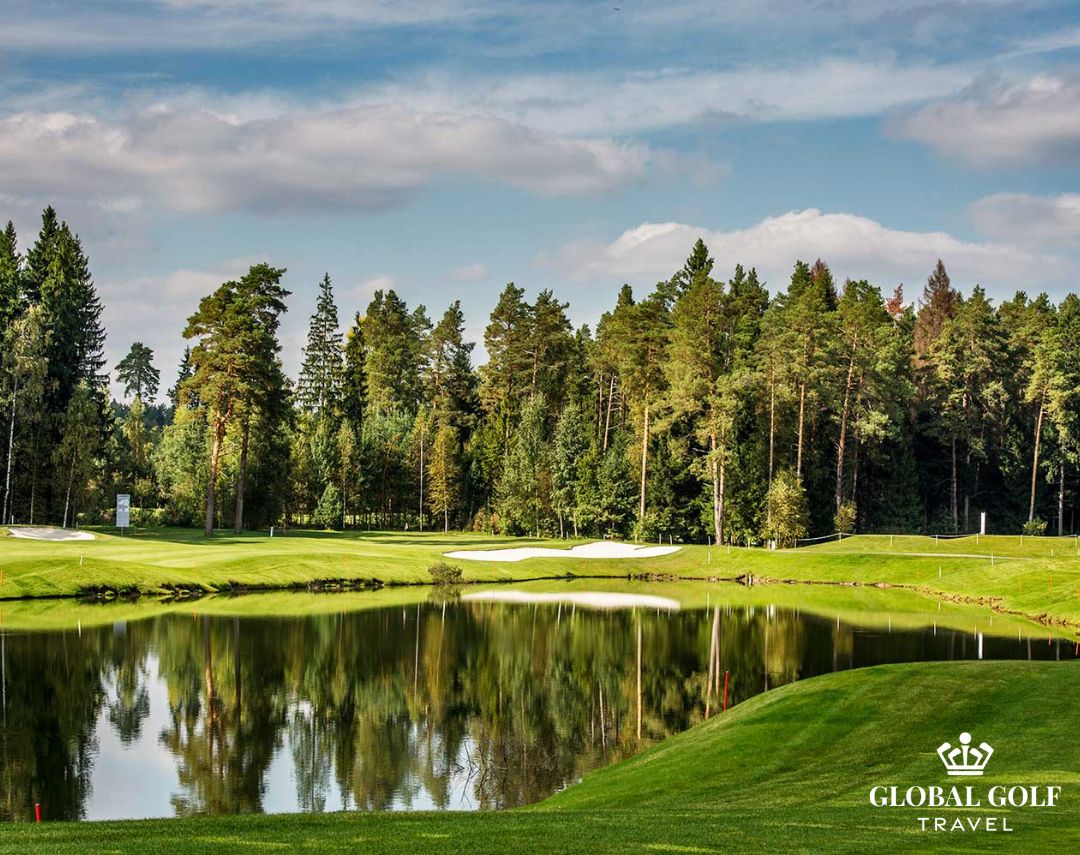 đặt sân golf tại nga