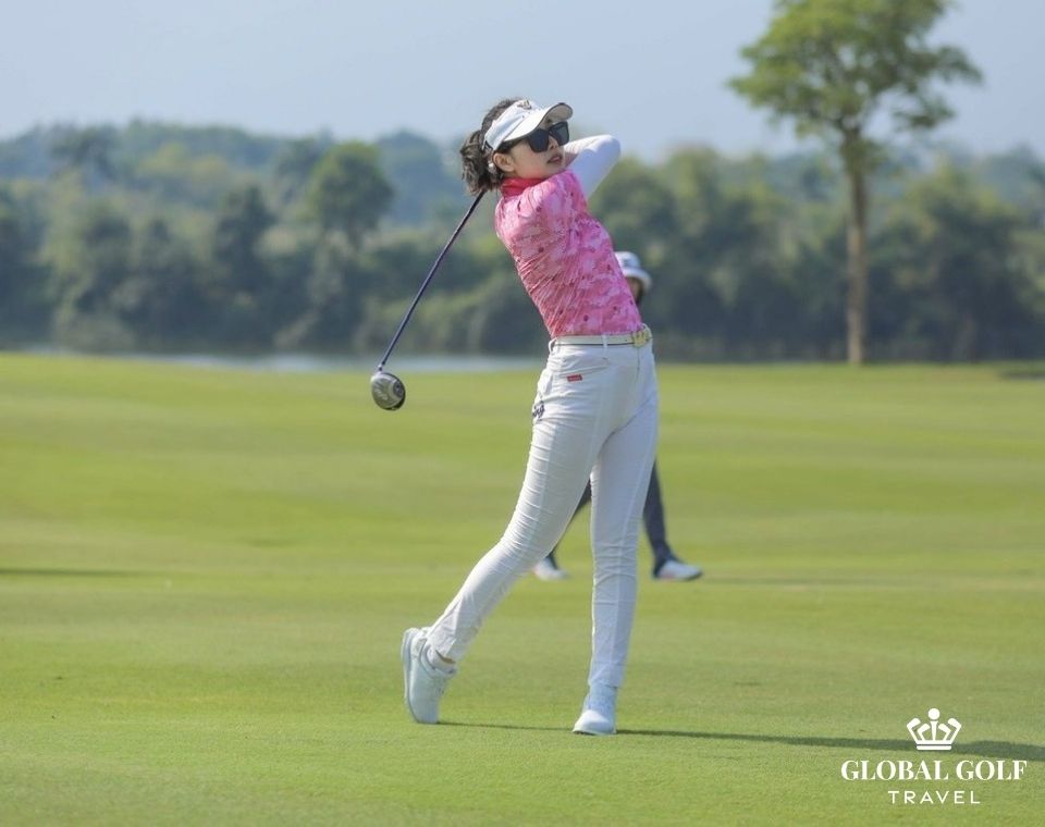 Ms. Loan Đặng - Loan Tour Golf